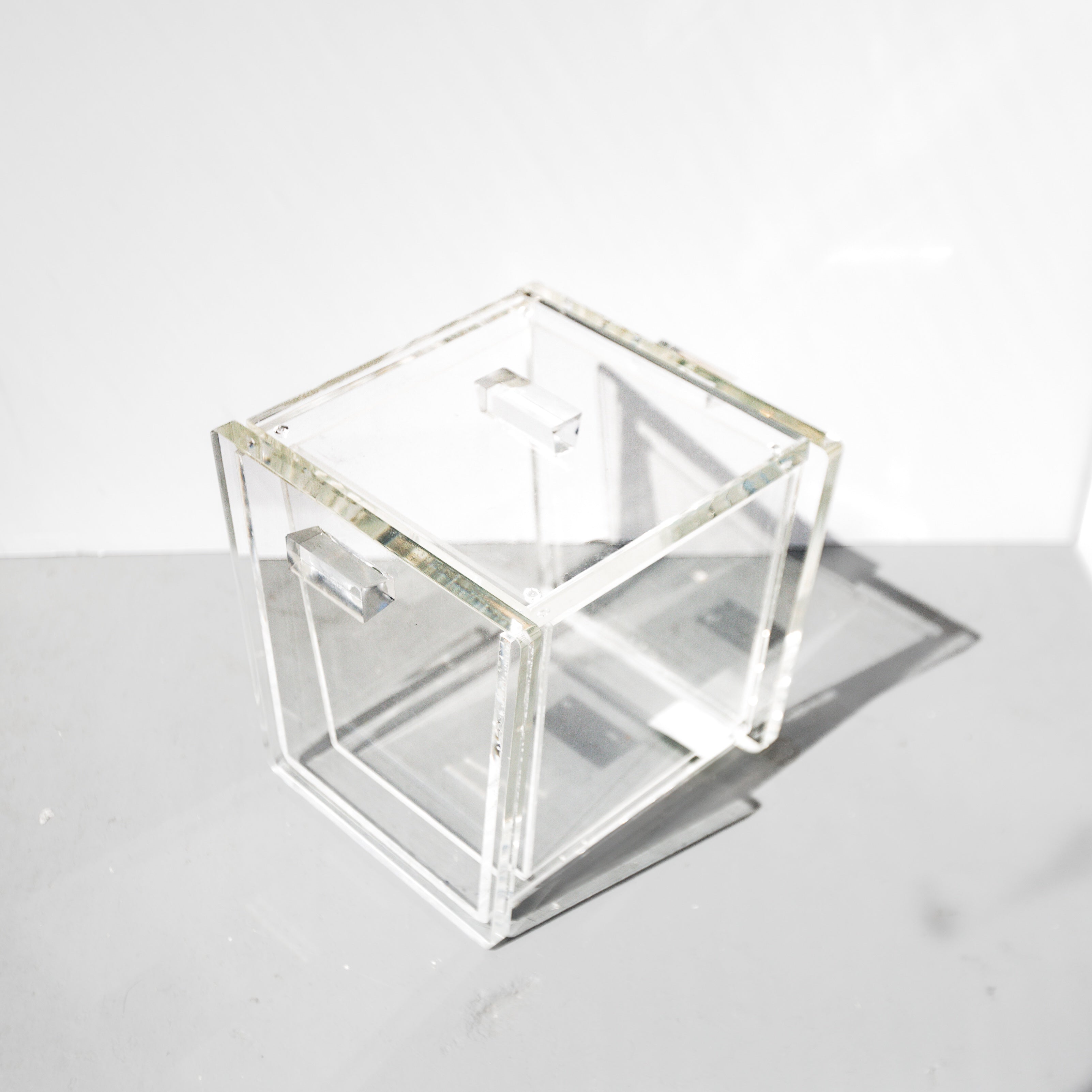 Mid-Century Modern Clear Acrylic Ice Bucket