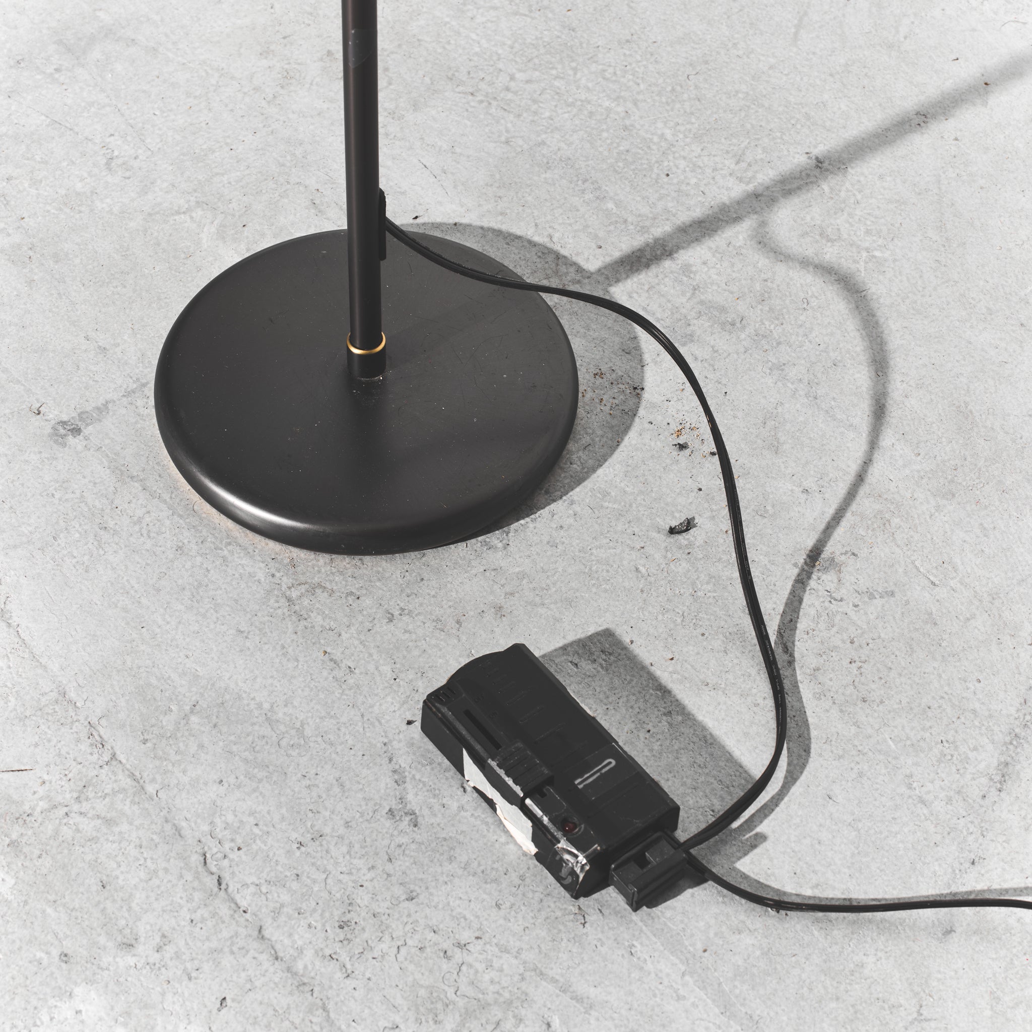 Black Mid-Century Modern Adjustable Floor Lamp