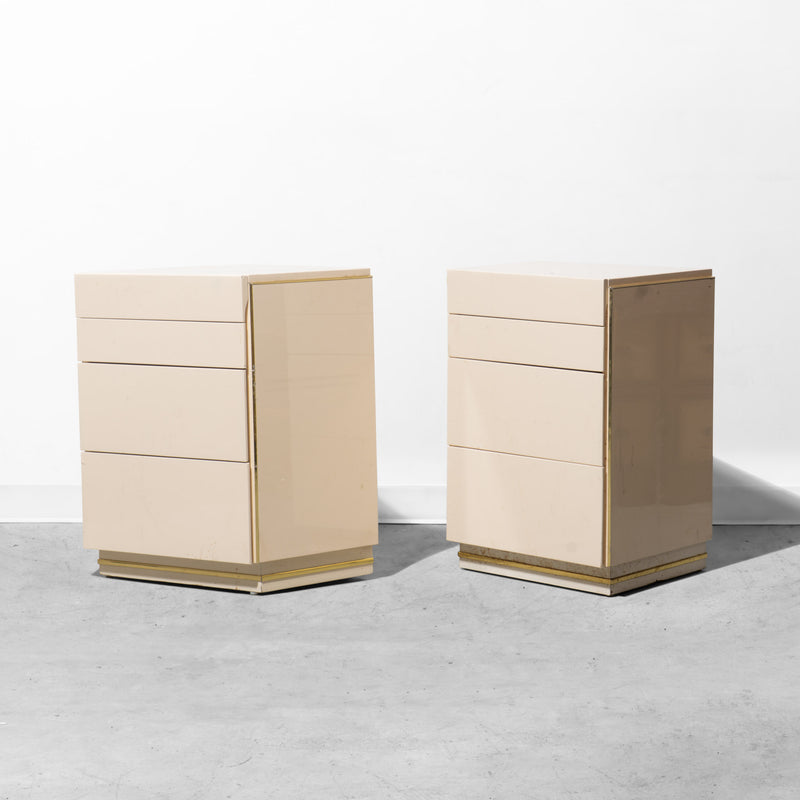 1980s Bridgeford Via Veneto Asymmetrical Lacquered Nightstands (Set of 2)