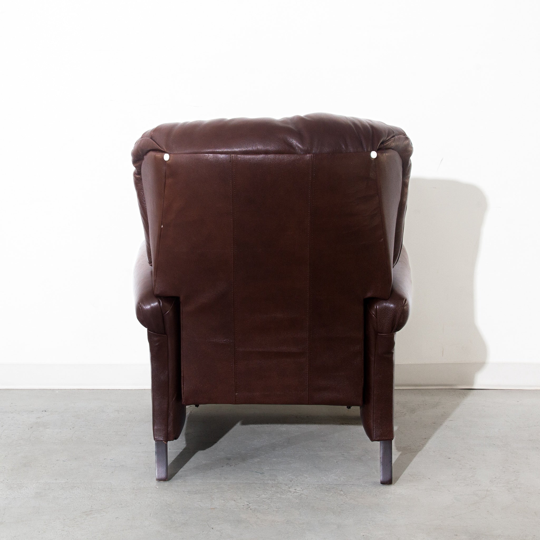 Vintage Brown Lane Furniture Leather Recliner Lounge Chair