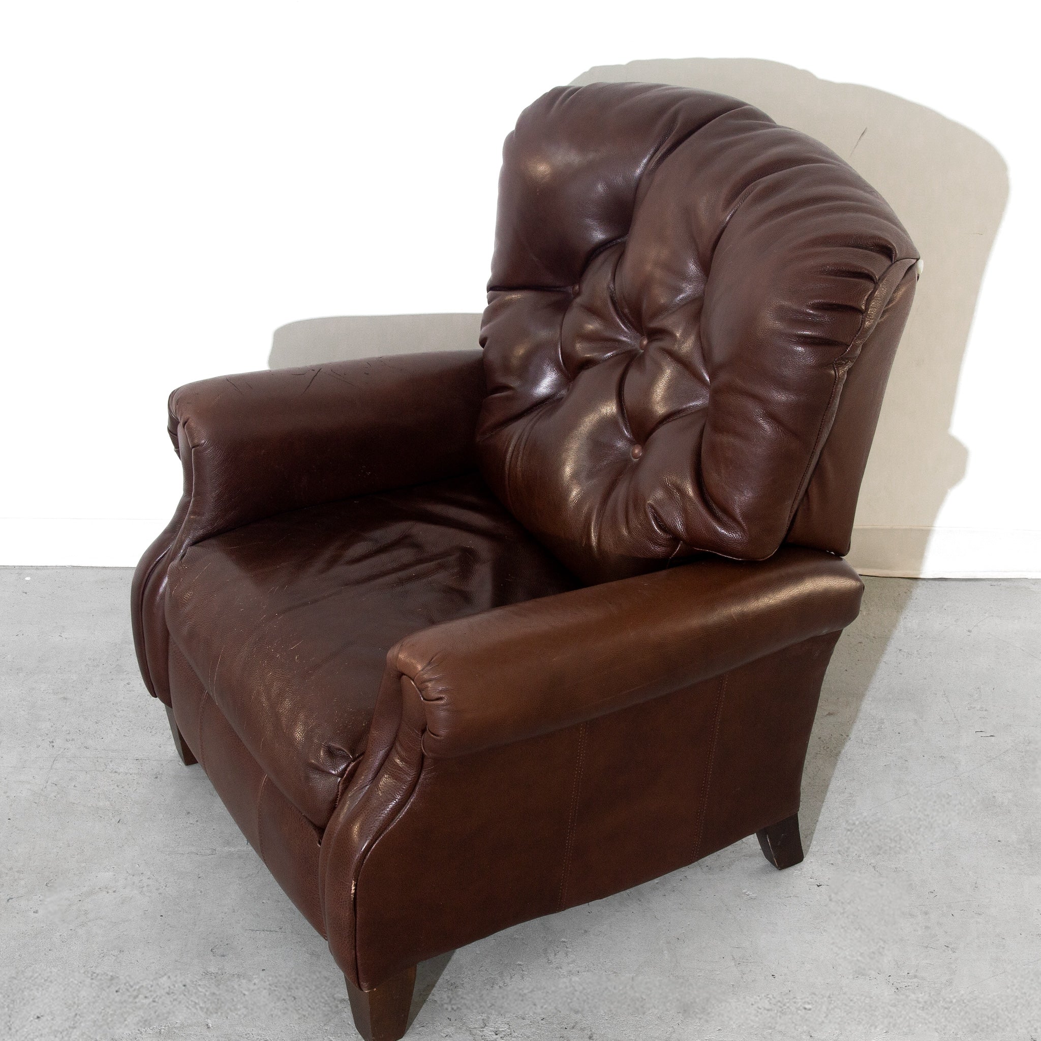 Vintage Brown Lane Furniture Leather Recliner Lounge Chair