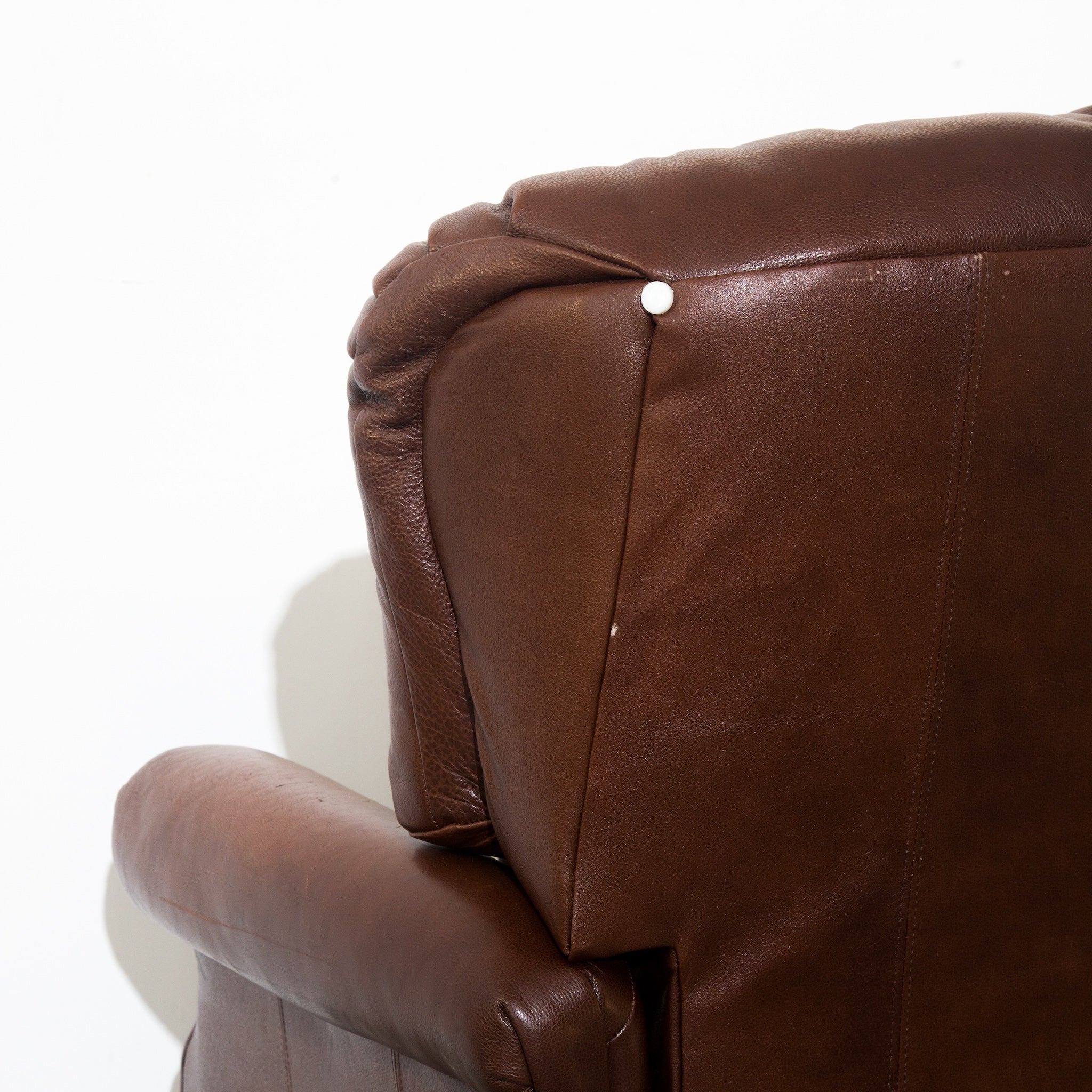 Vintage Brown Lane Furniture Leather Recliner Lounge Chair