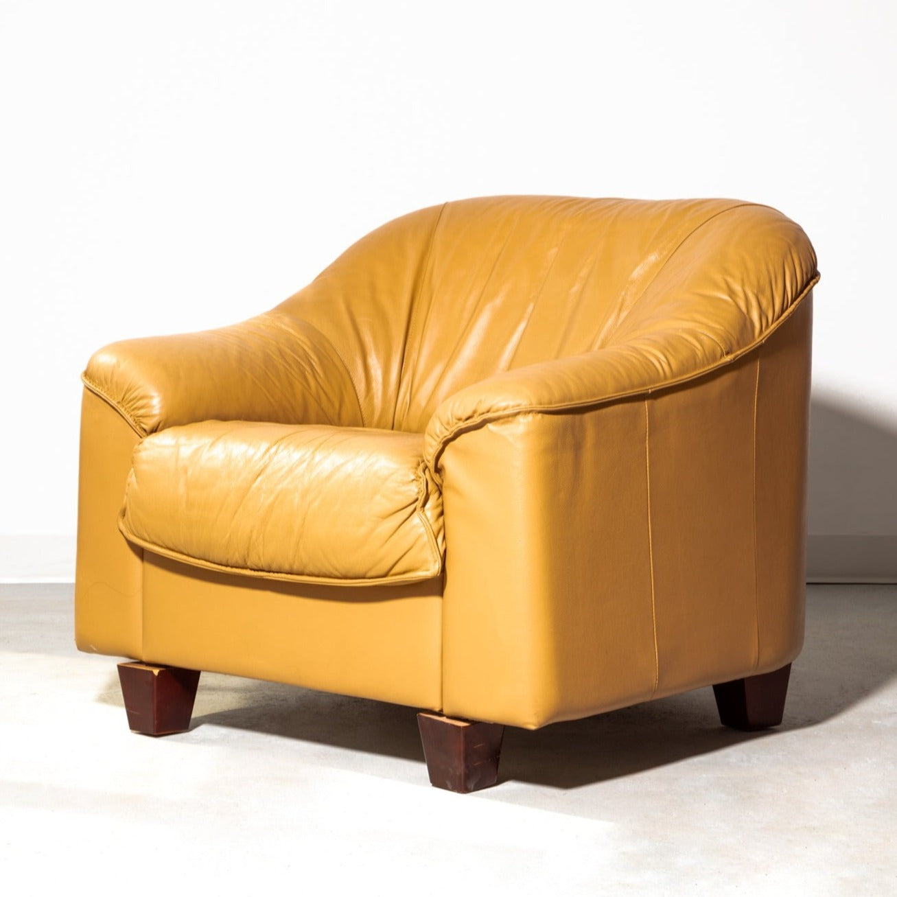 Beige Scandinavian leather lounge chair