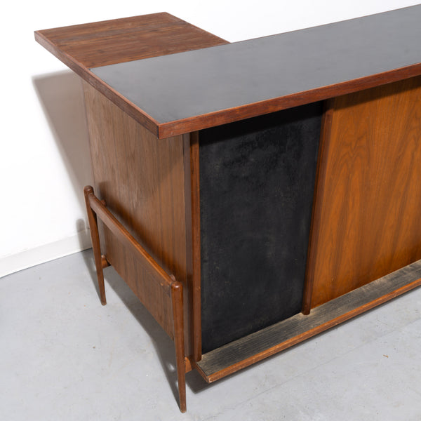 Vintage Modern Bar