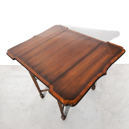 Vintage  Antique Classic Drop-Leaf Pembroke Wooden Dining Table