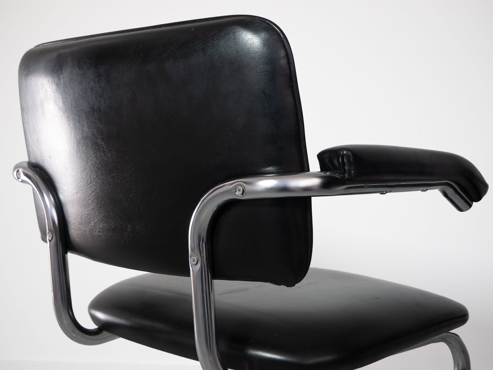 Vintage Black Mid-Century Modern MCM Marcel Breuer Cesca Chairs Pair