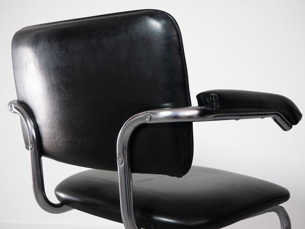 cesca chair