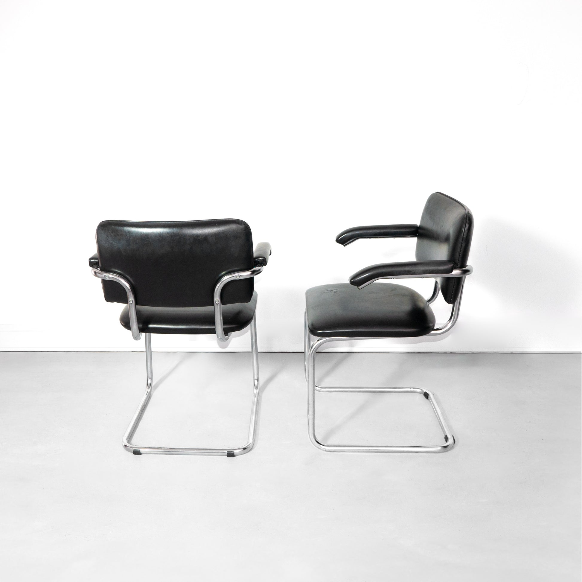 Vintage Black Mid-Century Modern MCM Marcel Breuer Cesca Chairs Pair
