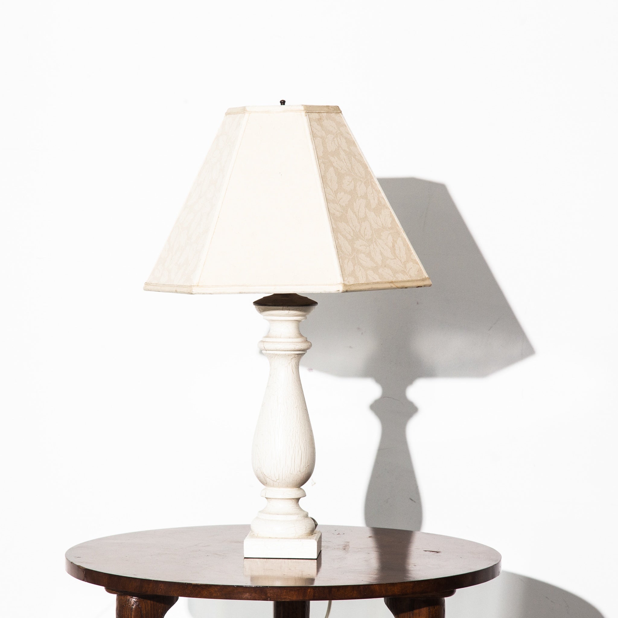 Vintage White Floral Wooden Table Lamp