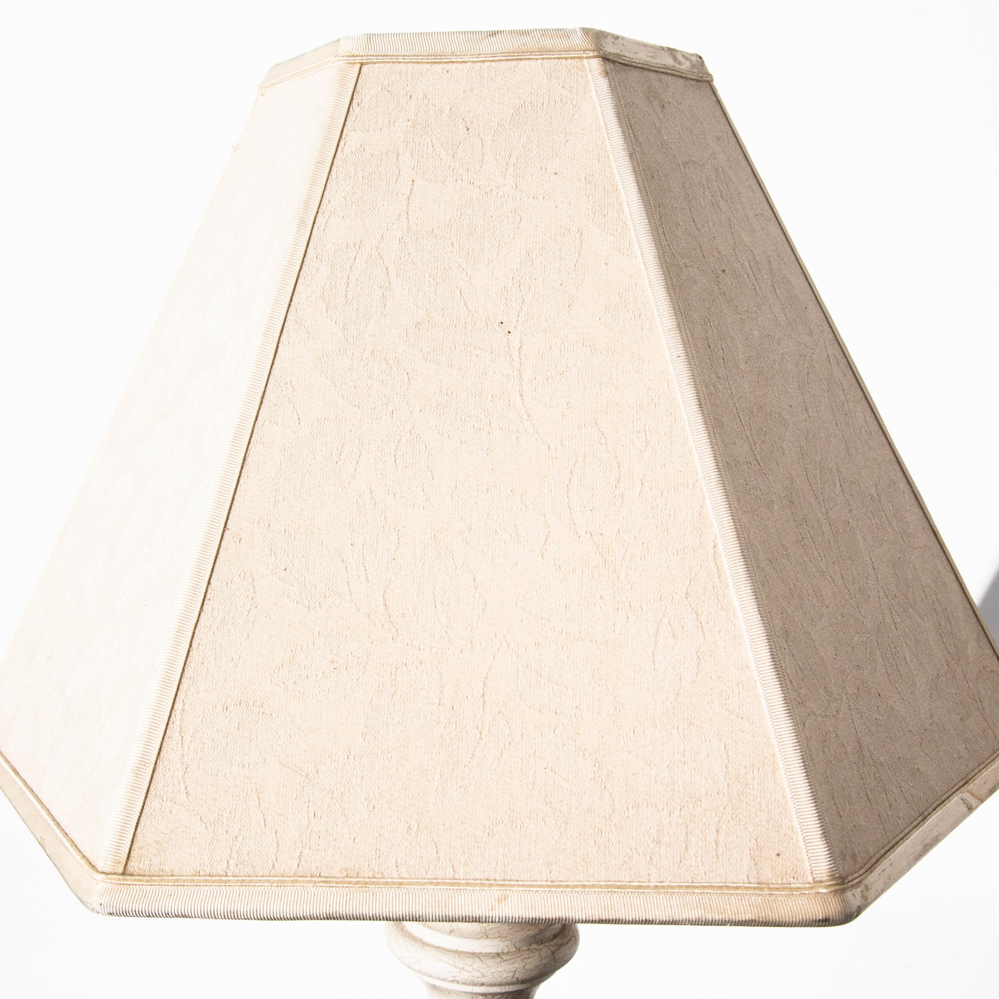 Vintage White Floral Wooden Table Lamp