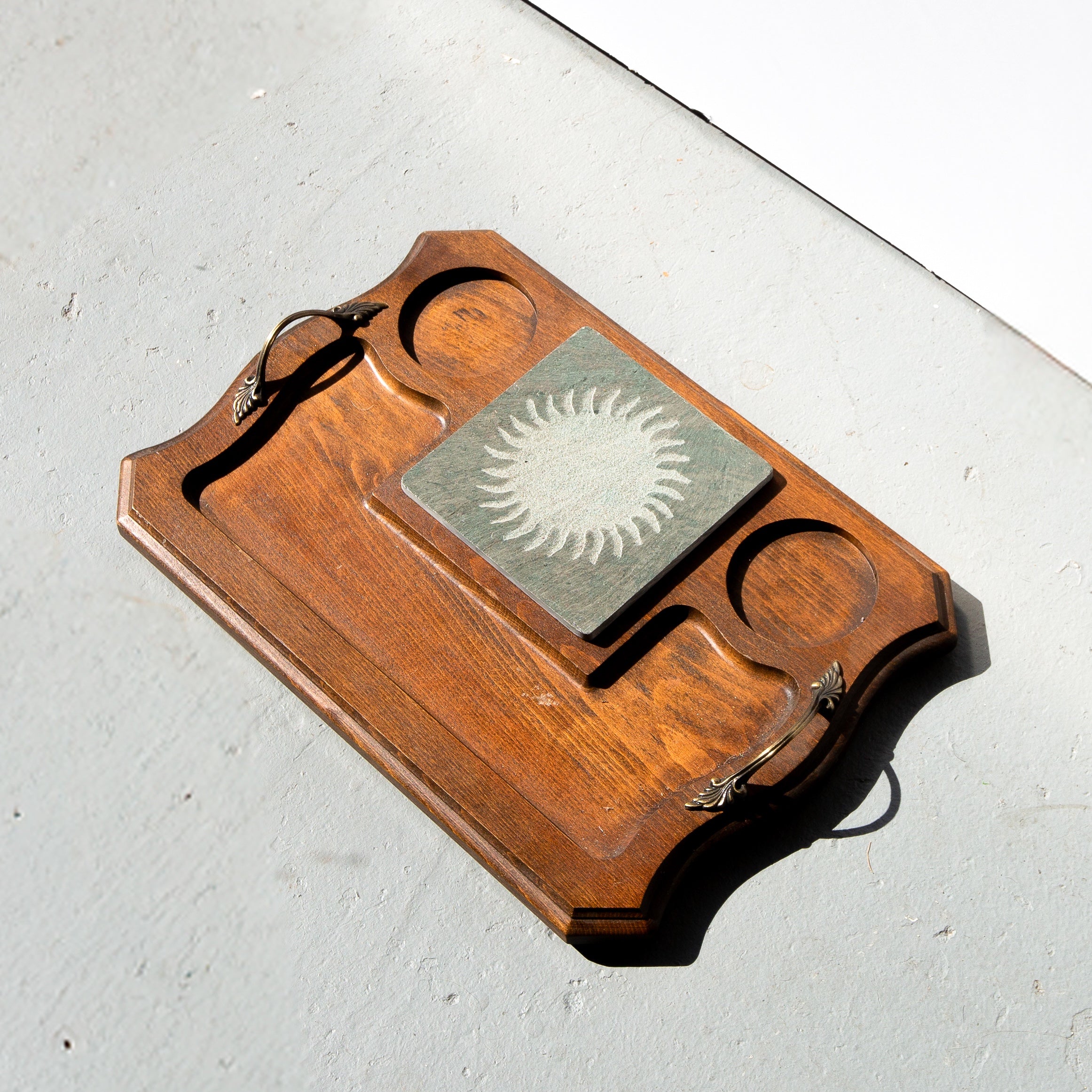 Mid-Century Modern Wooden Cheeseboard