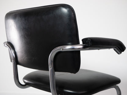 Pair of Mid-century Modern Black Leather Marcel Breuer Cesca Chairs