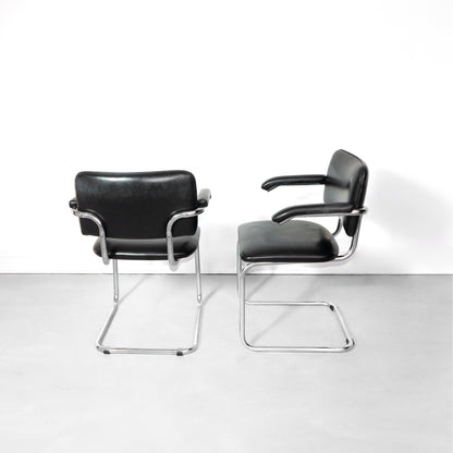 Pair of Mid-century Modern Black Leather Marcel Breuer Cesca Chairs